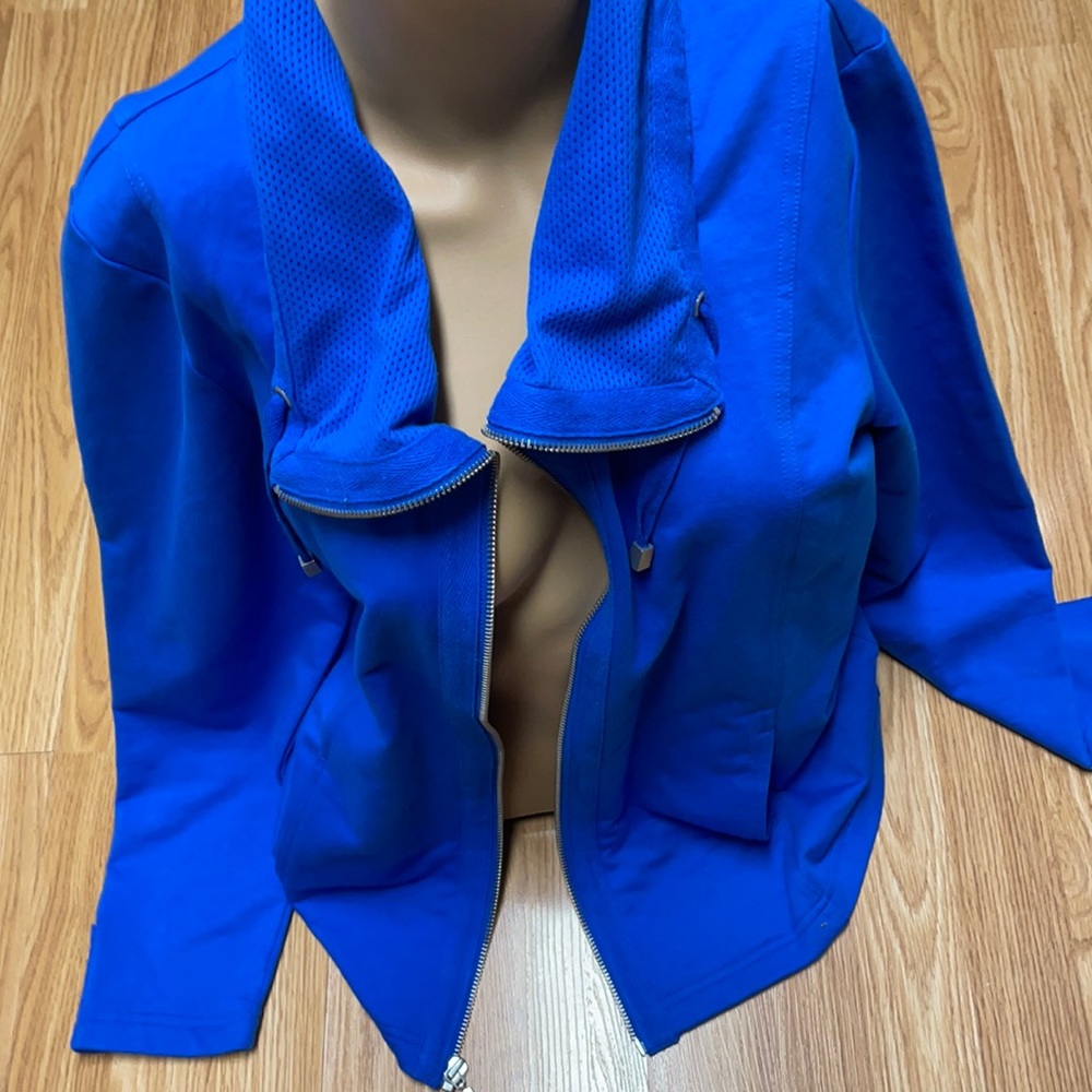 D & CO Active. Size S beautiful Royal Blue